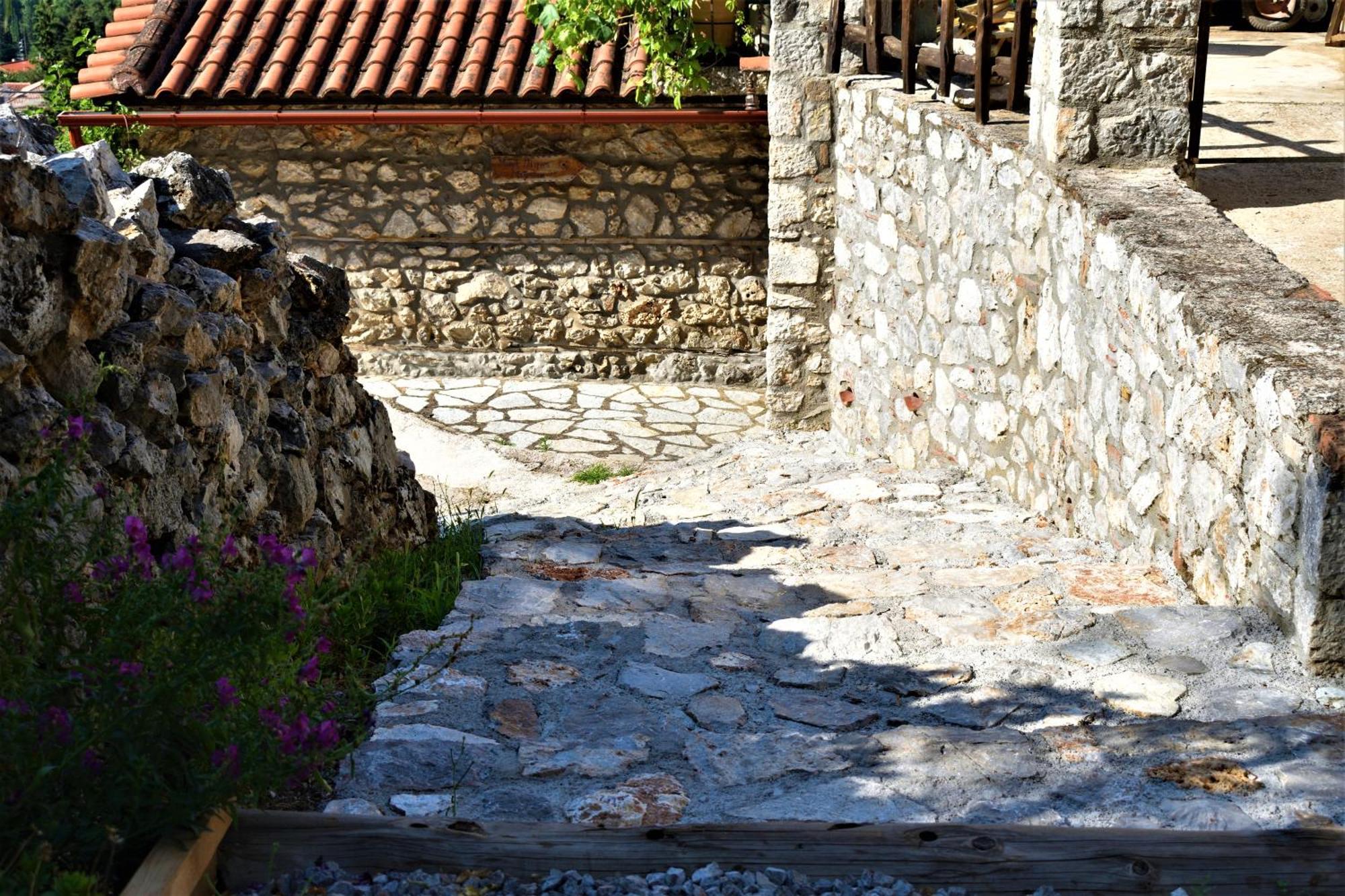 Μικρή Πέτρινη Μεζονέτα 2 Villa Liléa Kültér fotó